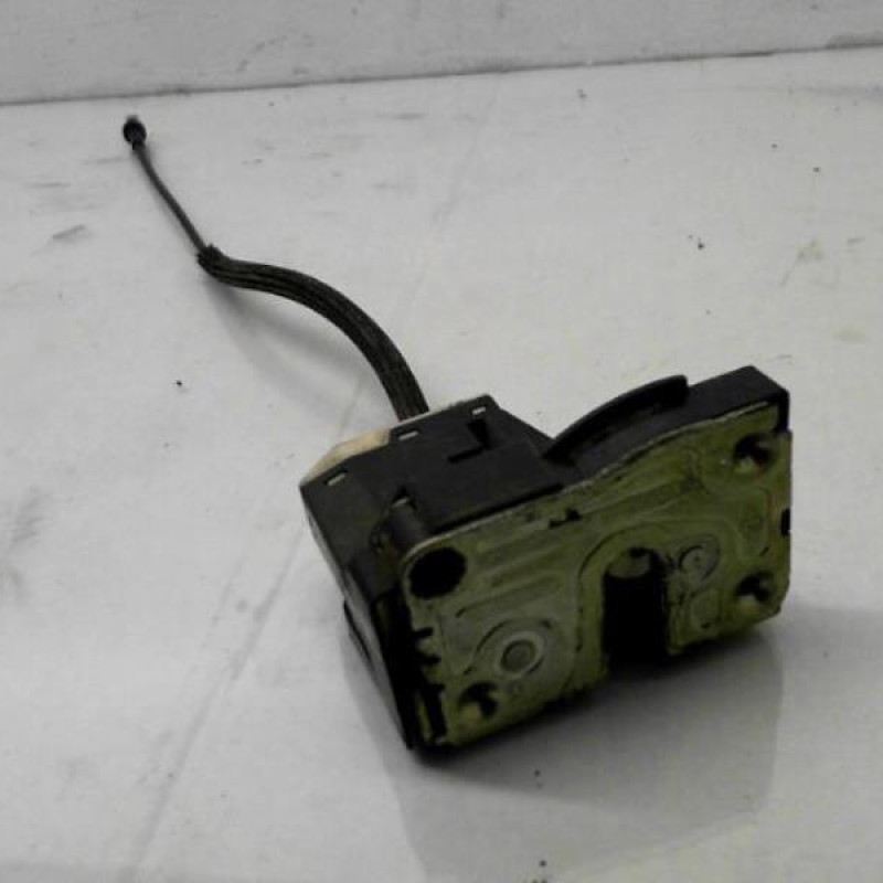 Serrure avant droit RENAULT CLIO 2