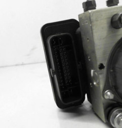 Bloc ABS (freins anti-blocage) RENAULT TWINGO 3 Photo n°5