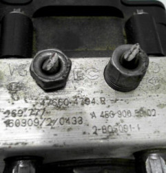 Bloc ABS (freins anti-blocage) RENAULT TWINGO 3 Photo n°6