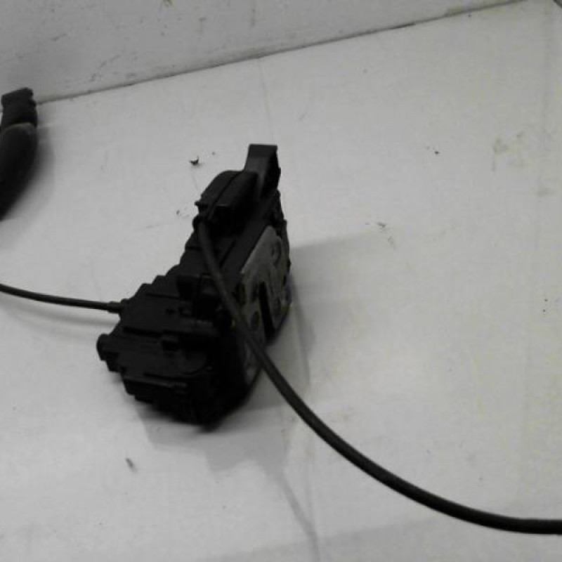 Serrure arriere droit RENAULT MEGANE 3