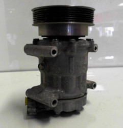 Compresseur clim RENAULT CLIO 3 Photo n°1