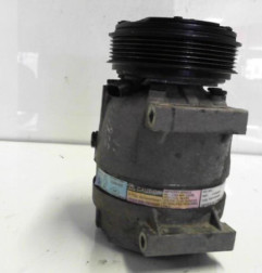 Compresseur clim RENAULT LAGUNA 2 Photo n°1