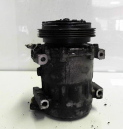Compresseur clim RENAULT CLIO 2 Photo n°1