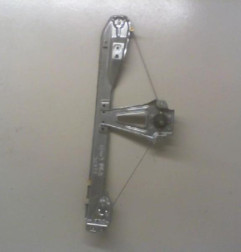 Leve vitre mecanique arriere droit RENAULT CLIO 3 Photo n°1