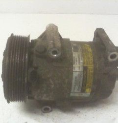 Compresseur clim RENAULT SCENIC 2 Photo n°1