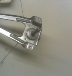 Leve vitre mecanique arriere gauche RENAULT CLIO 2 Photo n°3