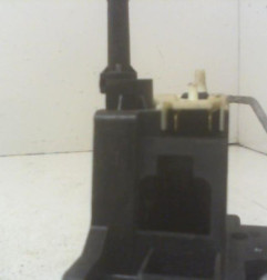 Serrure avant gauche RENAULT CLIO 2 Photo n°6