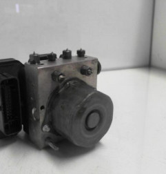 Bloc ABS (freins anti-blocage) RENAULT TWINGO 3 Photo n°1