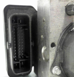 Bloc ABS (freins anti-blocage) RENAULT TWINGO 3 Photo n°5