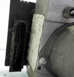 Bloc ABS (freins anti-blocage) RENAULT KANGOO 2 Photo n°5