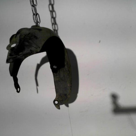 Pare boue avant gauche RENAULT CLIO 2