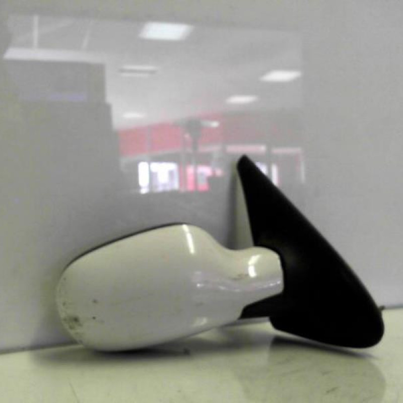 Retroviseur droit RENAULT MEGANE 1