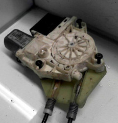 Leve vitre electrique arriere gauche RENAULT MEGANE 3 Photo n°5