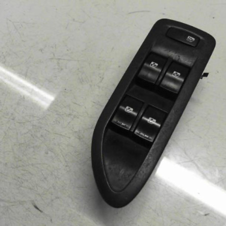 Interrupteur de leve vitre avant gauche RENAULT VEL SATIS Photo n°1