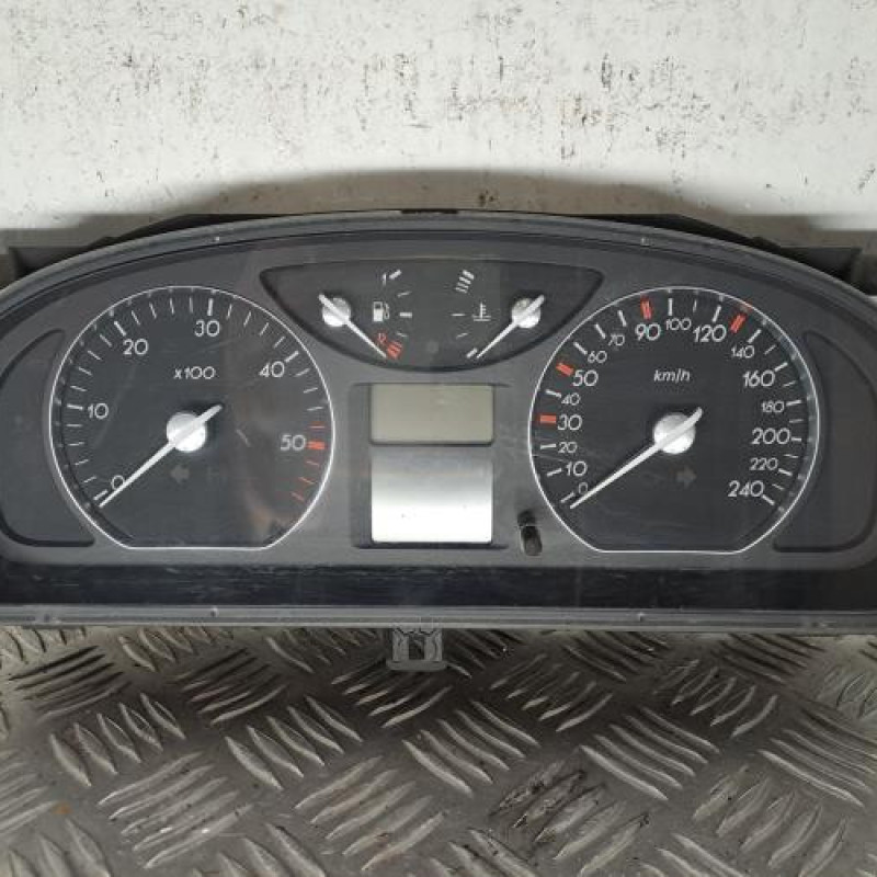 Compteur RENAULT LAGUNA 2