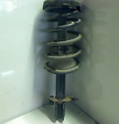 Amortisseur avant droit RENAULT MEGANE 1