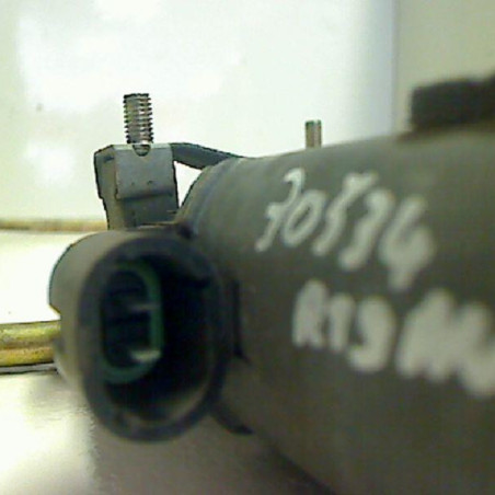 Leve vitre electrique avant droit RENAULT R19