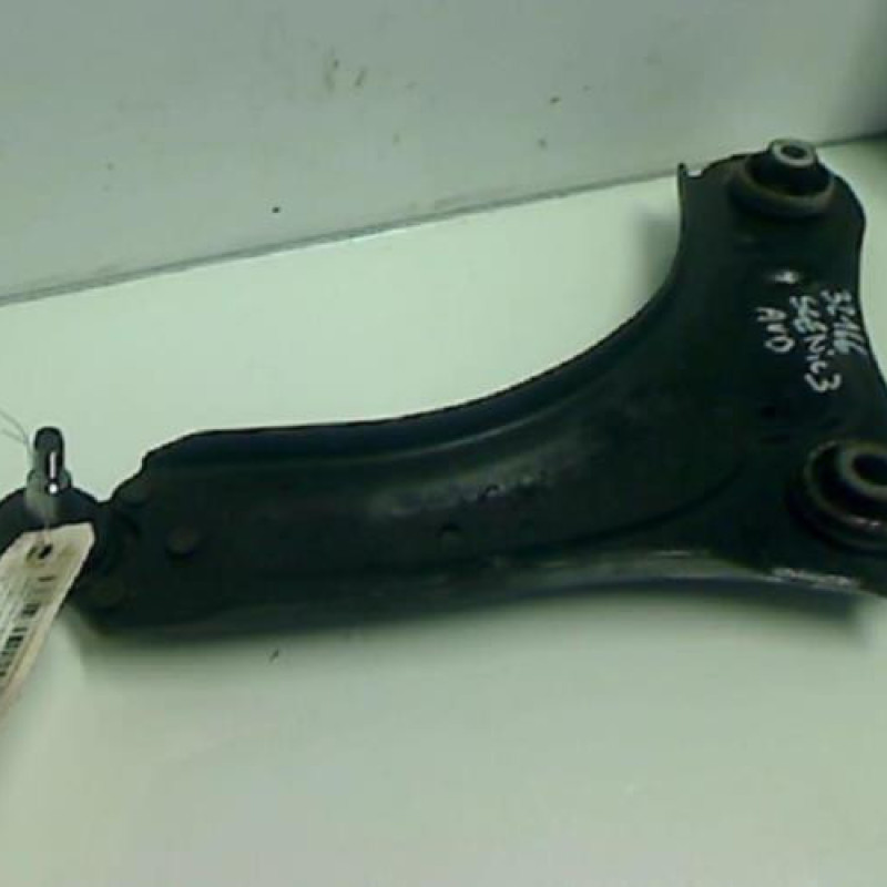 Triangle avant droit RENAULT SCENIC 3