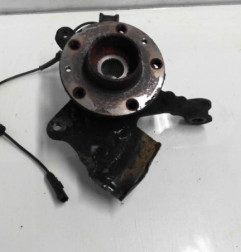 Fusee avant gauche RENAULT LAGUNA 3 Photo n°1