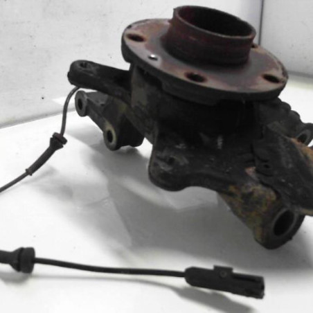 Fusee avant gauche RENAULT LAGUNA 3