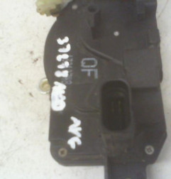 Serrure avant gauche OPEL ASTRA H Photo n°6