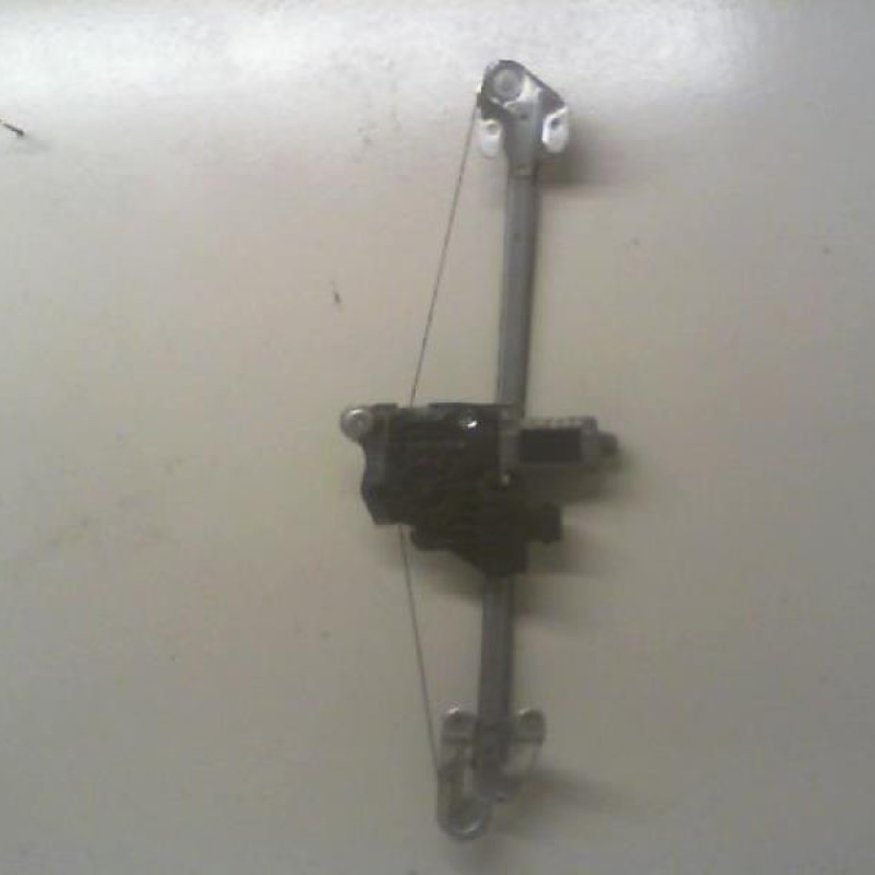 Leve vitre electrique arriere droit OPEL ZAFIRA B