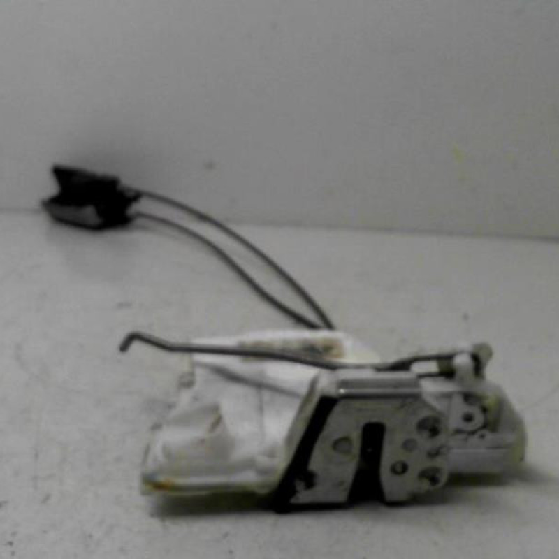 Serrure avant droit OPEL AGILA B