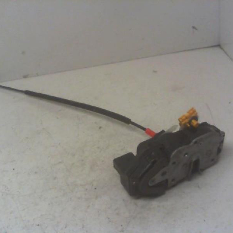 Serrure avant droit OPEL ZAFIRA TOURER C