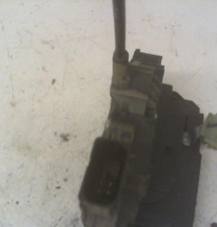 Serrure avant droit OPEL CORSA D Photo n°3