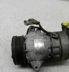 Compresseur clim OPEL ZAFIRA B Photo n°1