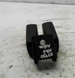 Attache ceinture arriere gauche OPEL ASTRA J