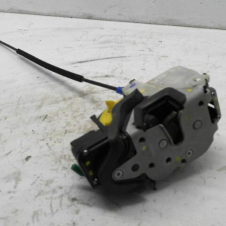 Serrure avant gauche OPEL ASTRA J Photo n°1