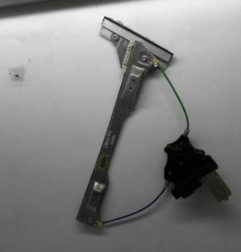 Leve vitre electrique avant gauche OPEL CORSA D Photo n°1