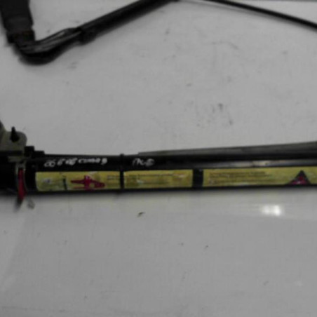 Pretensionneur de ceinture avant droit OPEL CORSA B