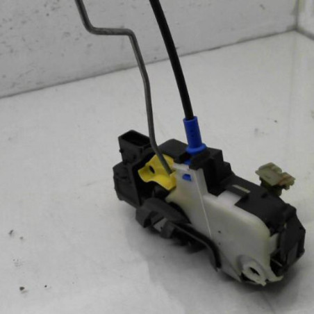 Serrure avant gauche OPEL ASTRA J