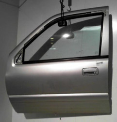 Porte avant gauche OPEL FRONTERA B Photo n°1