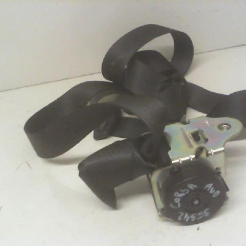 Ceinture avant droit OPEL CORSA D