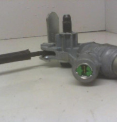 Pretensionneur de ceinture avant droit OPEL CORSA D Photo n°3