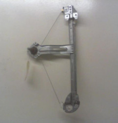 Leve vitre mecanique arriere droit OPEL MERIVA A Photo n°1