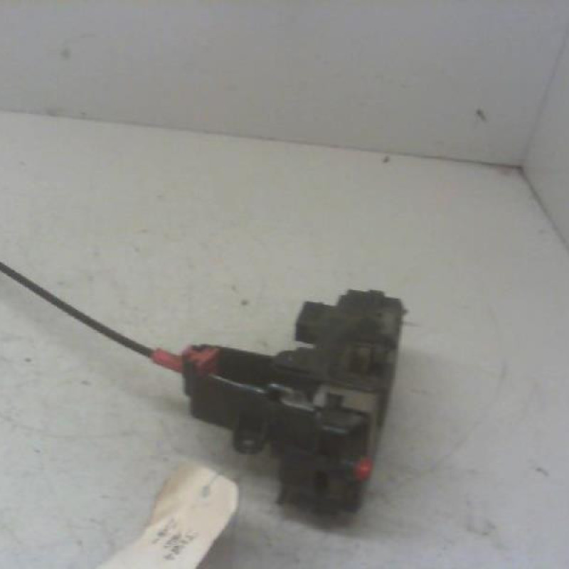 Serrure arriere droit OPEL ZAFIRA B