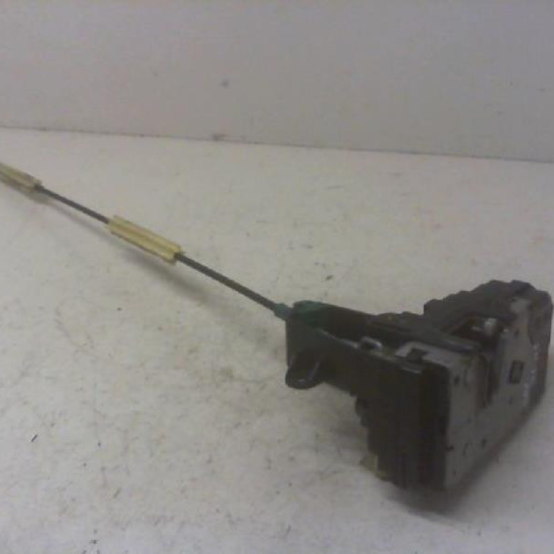 Serrure avant droit OPEL ASTRA H