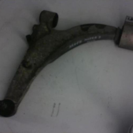 Triangle avant gauche OPEL ASTRA J SPORTS Photo n°1