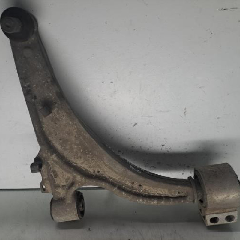 Triangle avant droit OPEL ASTRA J SPORTS