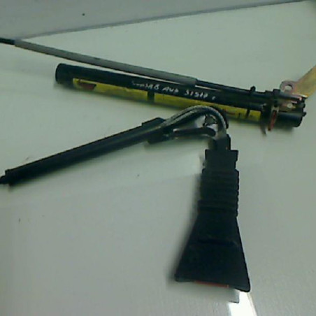 Ceinture avant droit OPEL CORSA B Photo n°1
