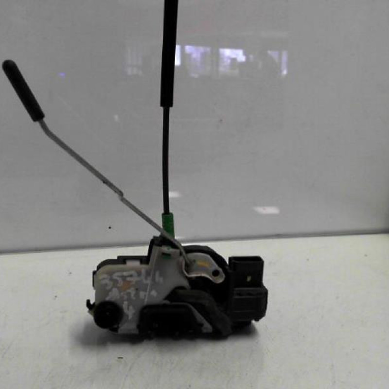 Serrure arriere droit OPEL ASTRA J SPORTS