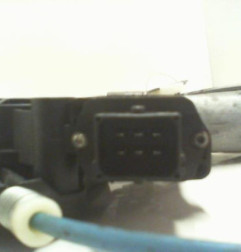 Leve vitre electrique avant gauche OPEL CORSA D