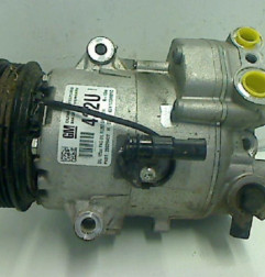 Compresseur clim OPEL MERIVA B Photo n°1