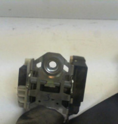 Ceinture avant gauche OPEL CORSA C