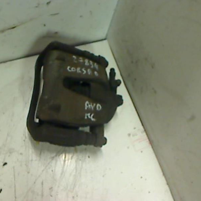 Etrier avant droit (freinage) OPEL CORSA D