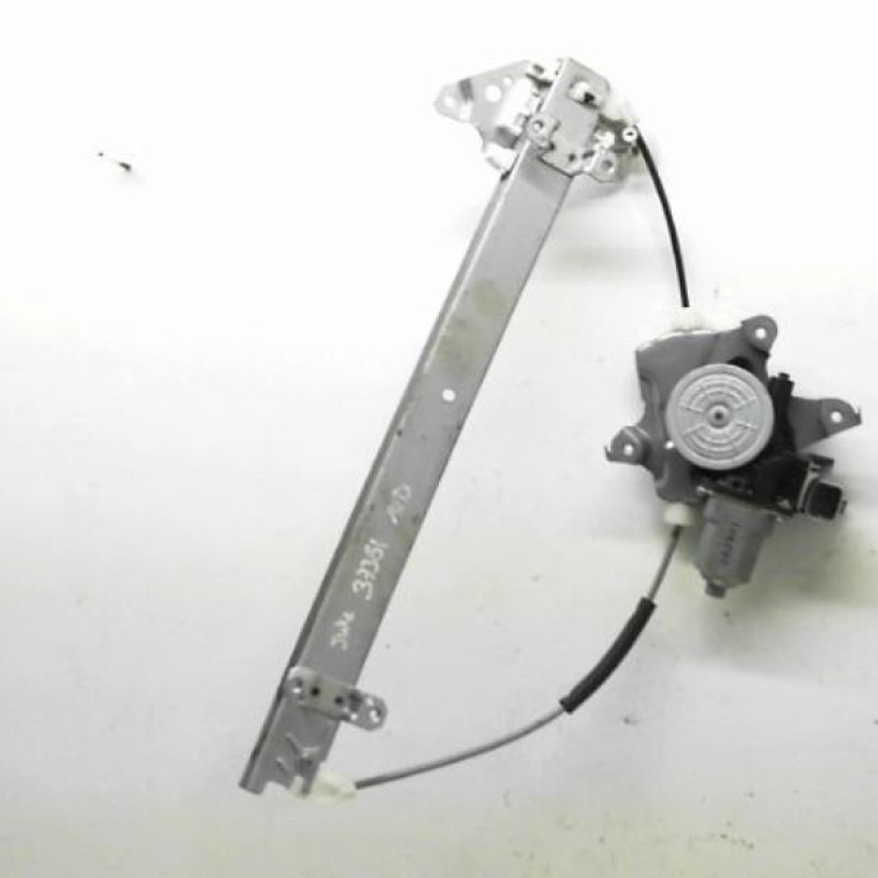 Leve vitre electrique avant droit NISSAN JUKE 1